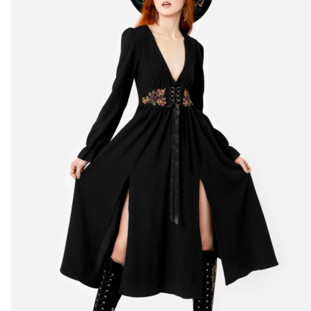Poisoned Petal Midi Dress